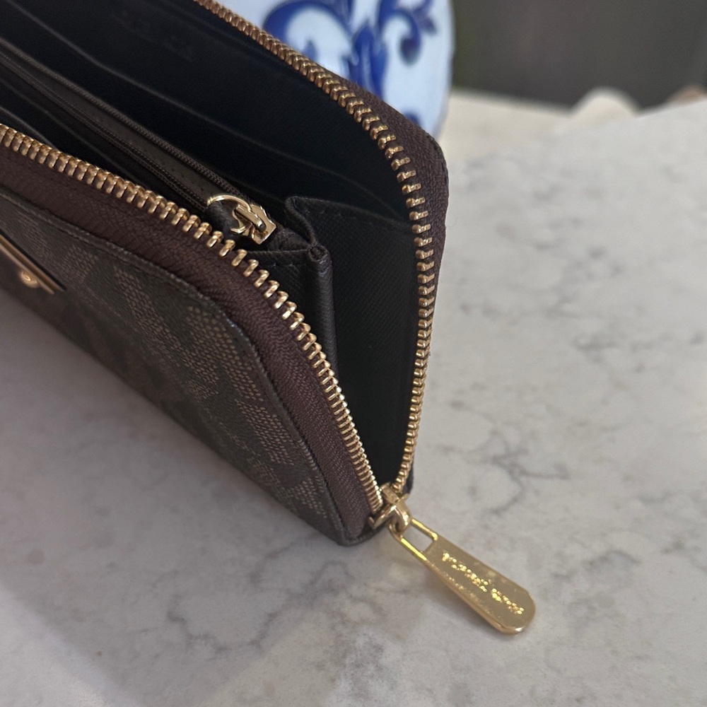 Michael Kors Dark Brown Logo Zip Wallet - Picture 4 of 6